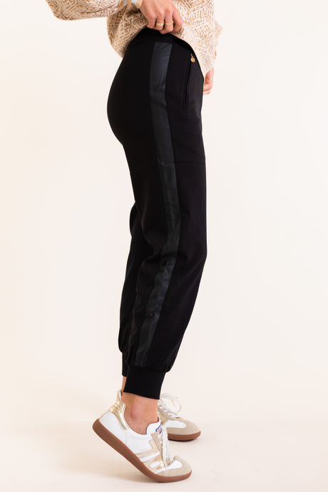 Emily McCarthy | Downtown Jogger