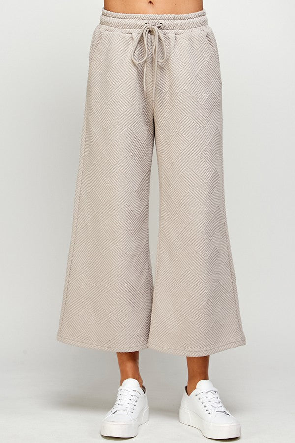 Textured Cropped Pants (Final Sale)